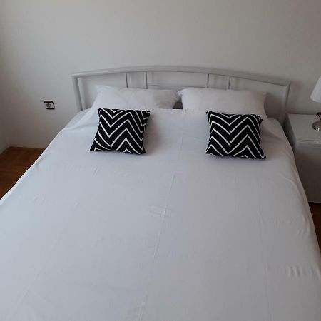 Apartman Dunja Ns 2 Novi Sad Exterior photo