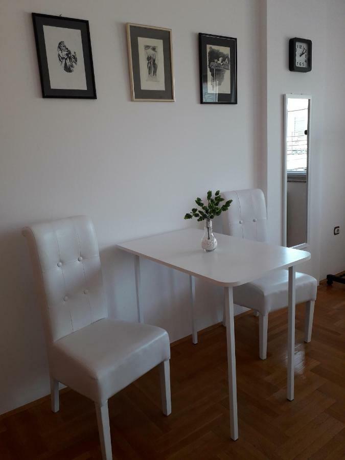 Apartman Dunja Ns 2 Novi Sad Exterior photo