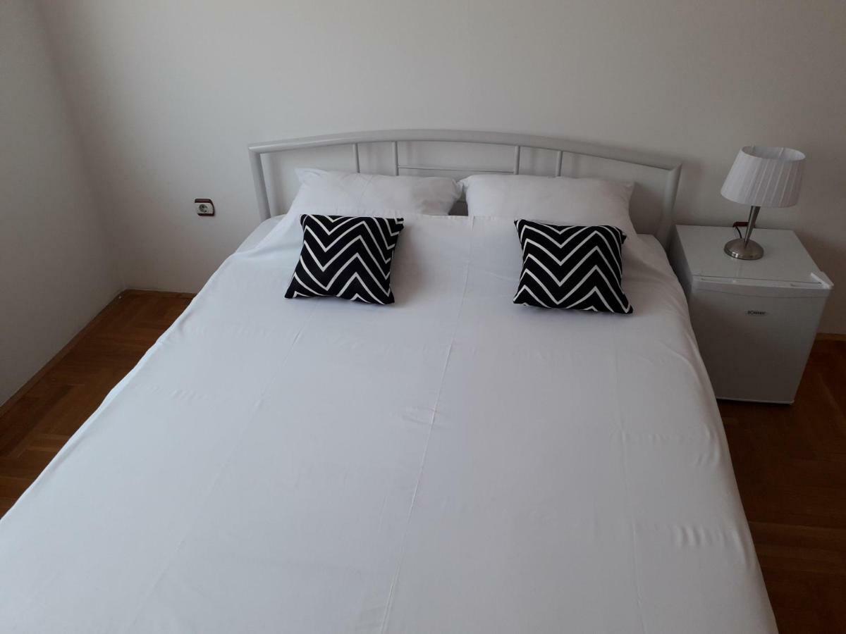 Apartman Dunja Ns 2 Novi Sad Exterior photo