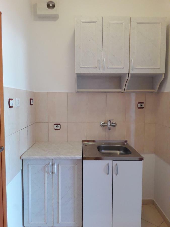 Apartman Dunja Ns 2 Novi Sad Exterior photo